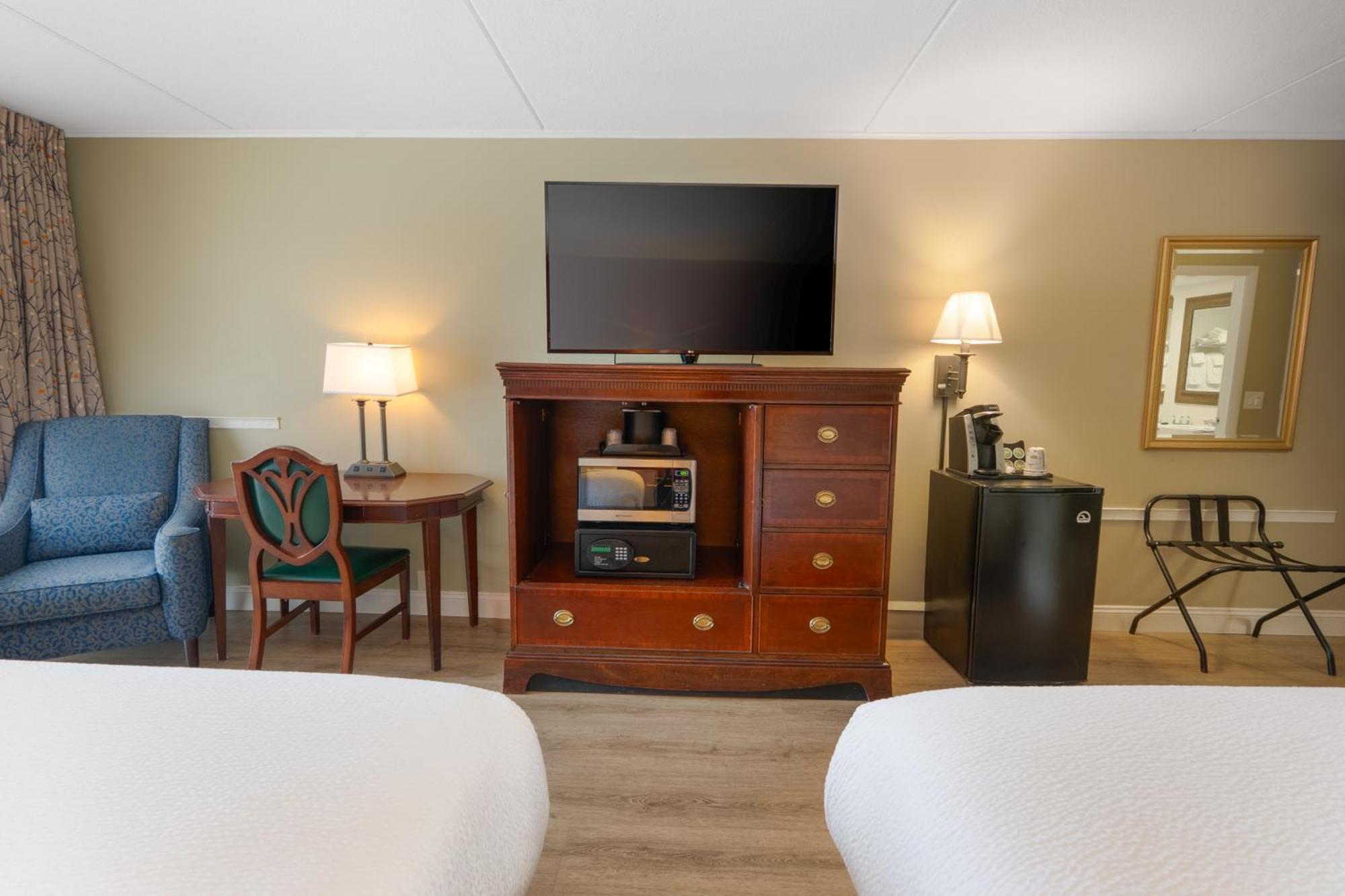 Fireside Inn & Suites Gilford Exterior photo