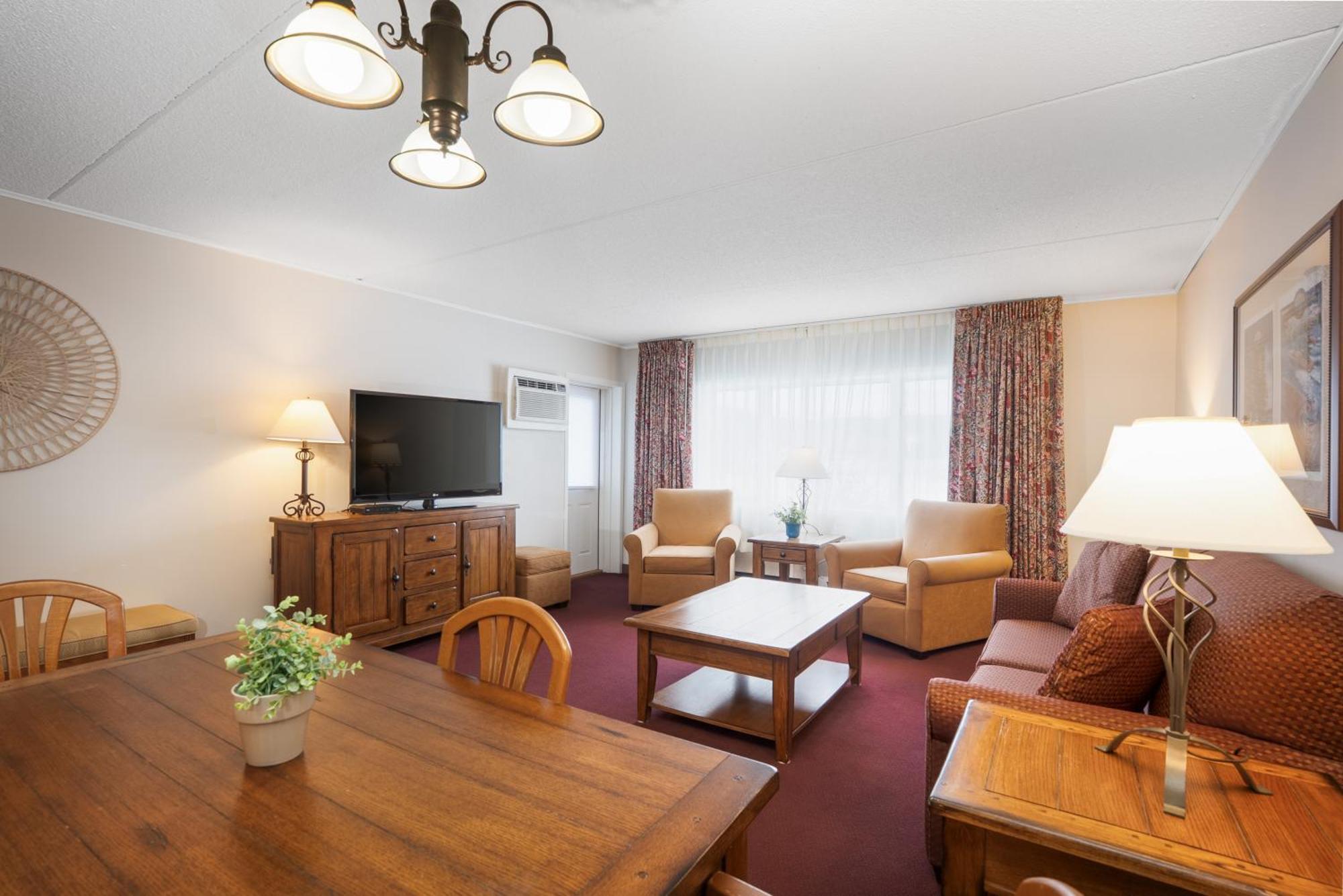 Fireside Inn & Suites Gilford Exterior photo